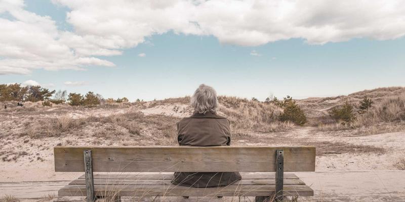 从手动到智能:机械加工的技术演进与工业设备革新