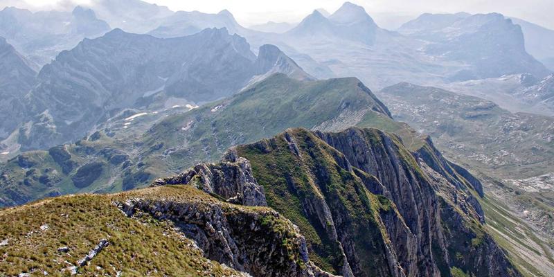 定制设备新纪元：增材与减材混合加工技术如何重塑机械加工