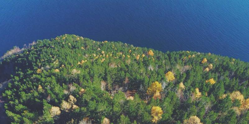 攻克复合材料加工难题：分层控制策略与定制化刀具解决方案