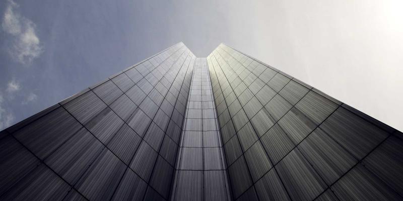 攻克高硬度材料加工难题：PCBN刀具磨损机理与寿命预测模型深度解析