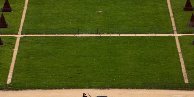 超声波辅助加工技术：定制设备与CNC加工如何攻克硬脆材料难题